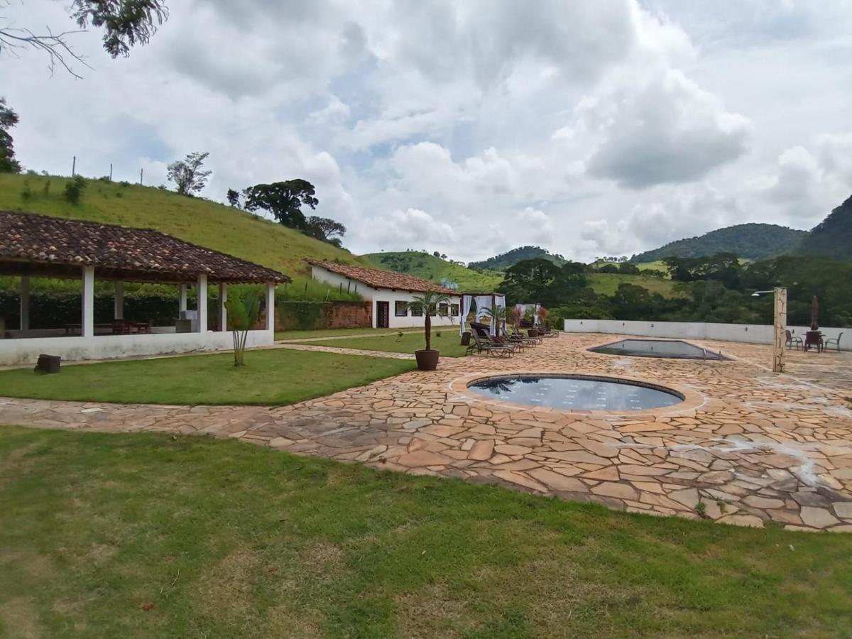 Hotel Fazenda Paciencia Santana dos Montes Buitenkant foto